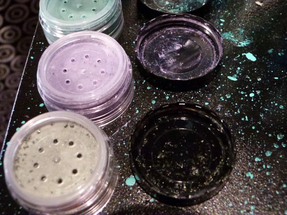 inside of maybelline pure pigments